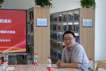图书馆里的人们

AI 生成的内容可能不正确。